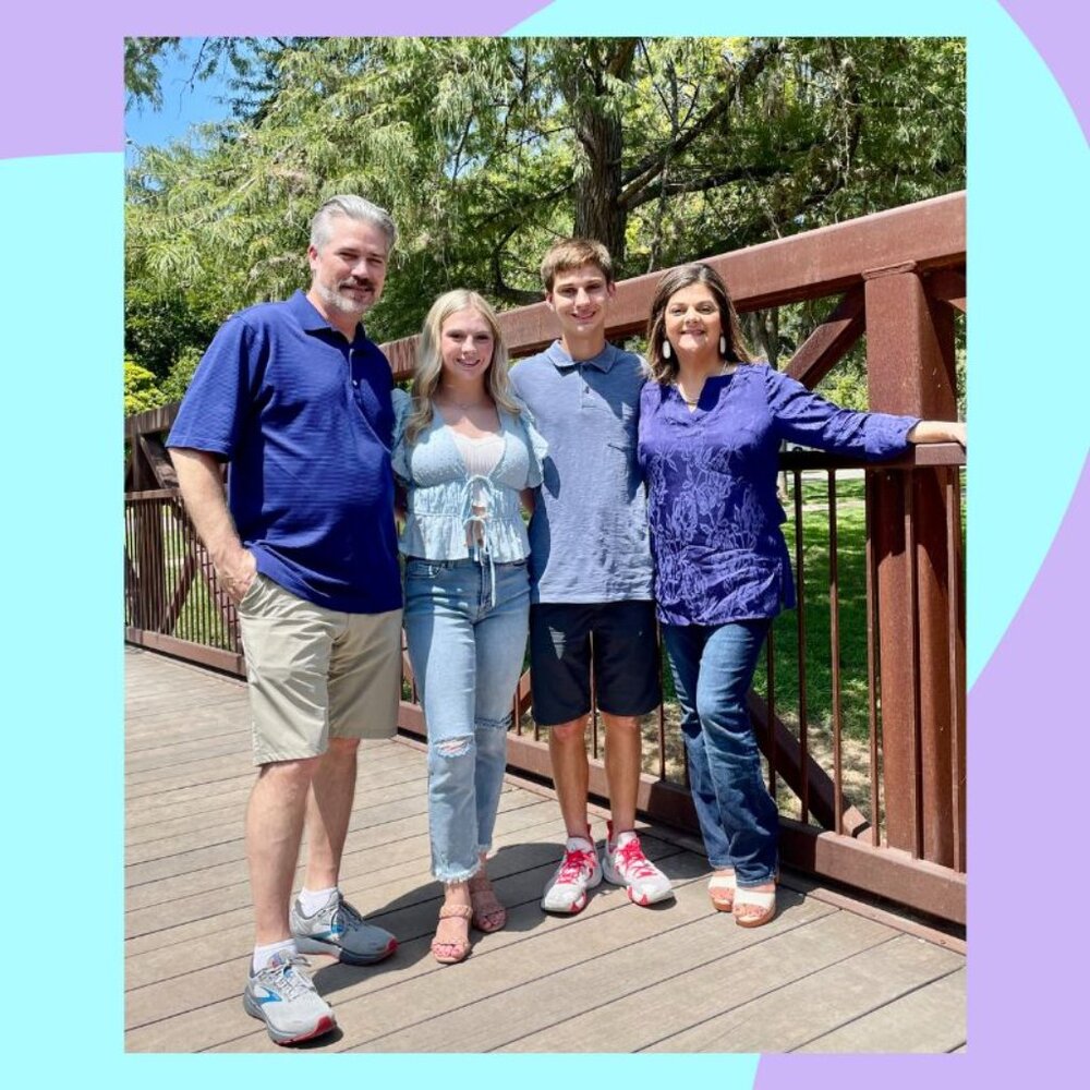 Julie is LIVE! ❤️🥳 All 3$ Starts or Low Start! Live Show Notification Flyer! - Picture 5 of 9